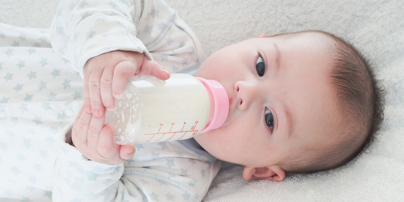 Đạm trong sữa rất quan trọng với bé